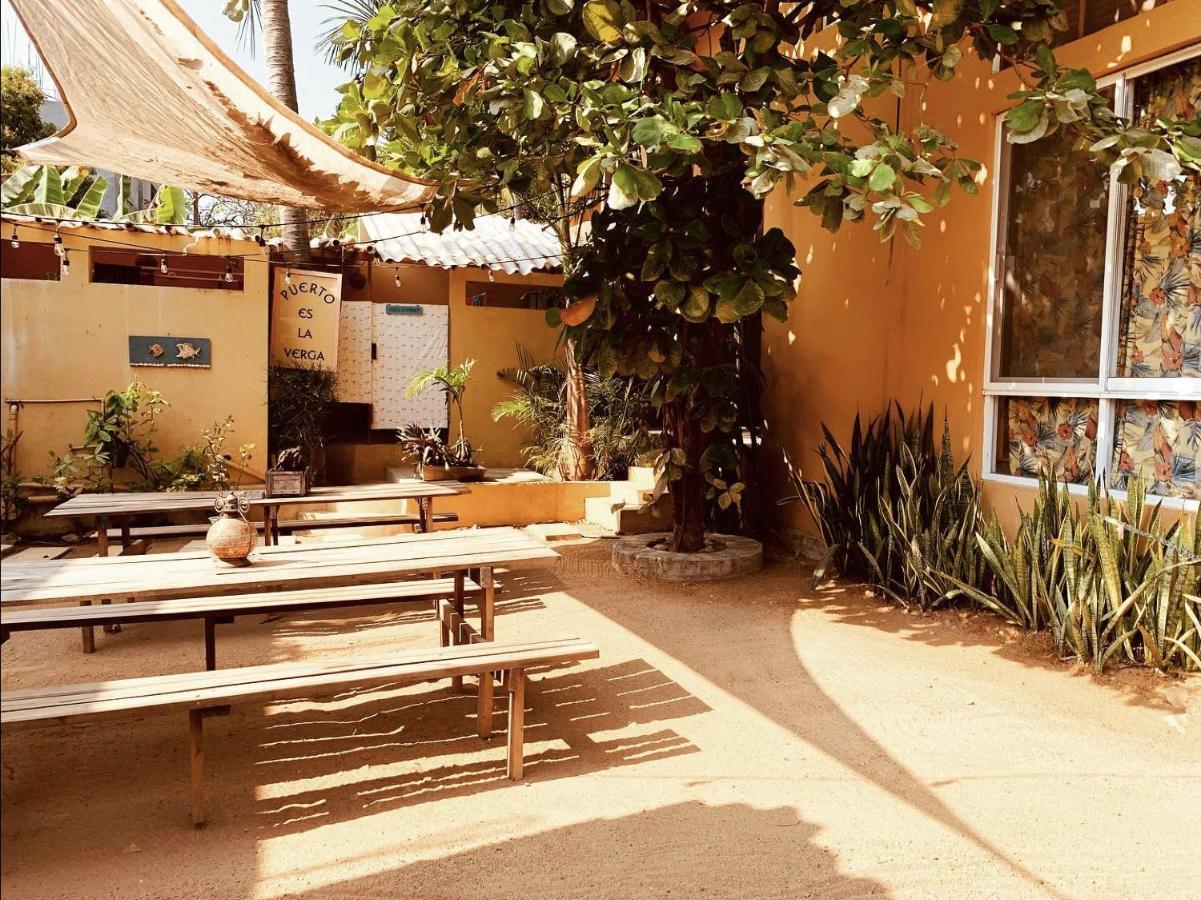 La Palmera Hostel Пуэрто-Эскондидо Экстерьер фото
